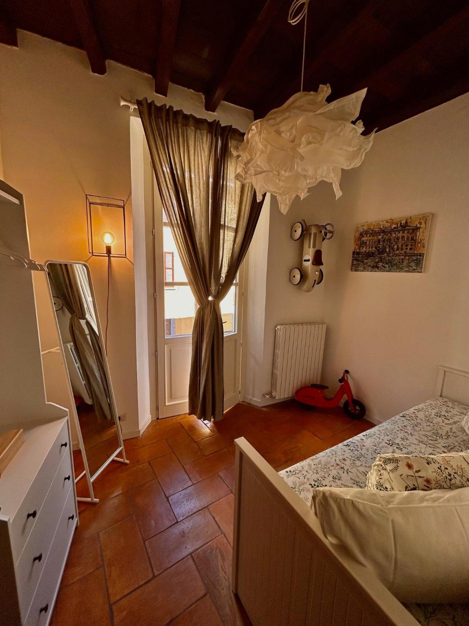 Casa Vacanze Viacoloniola37 โกโม ภายนอก รูปภาพ