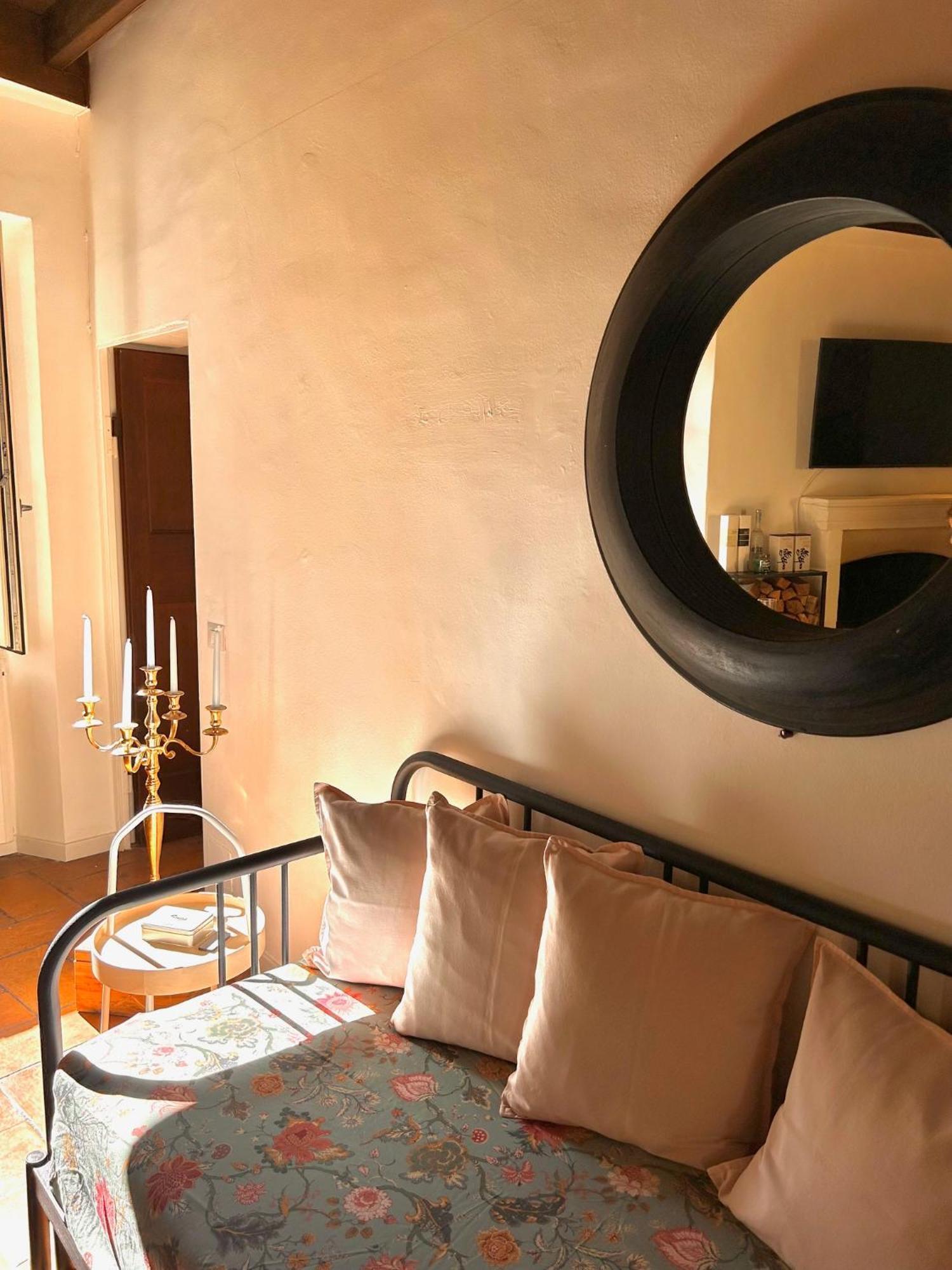 Casa Vacanze Viacoloniola37 โกโม ภายนอก รูปภาพ