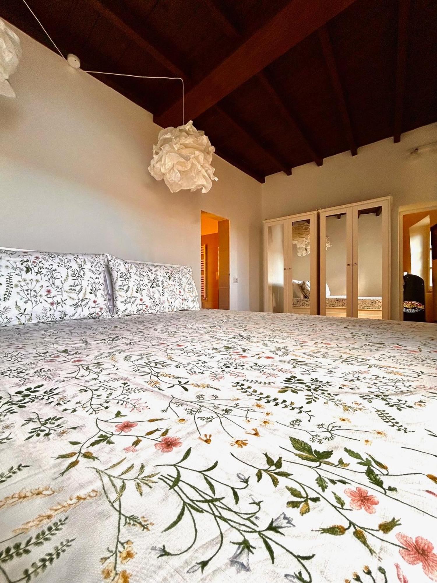 Casa Vacanze Viacoloniola37 โกโม ภายนอก รูปภาพ